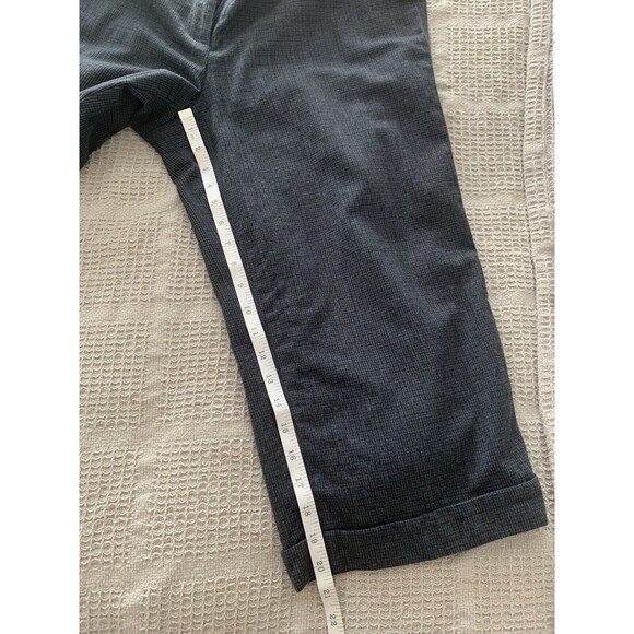 Talbots Italian Flannel Cropped Pants Cuffed Gray Blue Black Plaid 12P Wide Leg - Picture 10 of 11